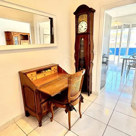 Le Sulky, Proche De La Mer, Balcon, Parking Cagnes-sur-Mer